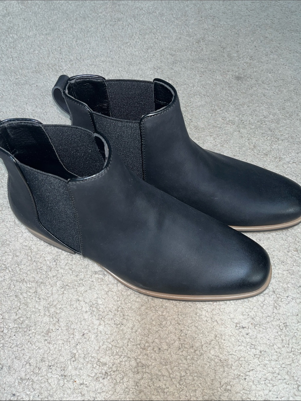 Amazon Essentials Black Chukka Chelsea Boots for Men
